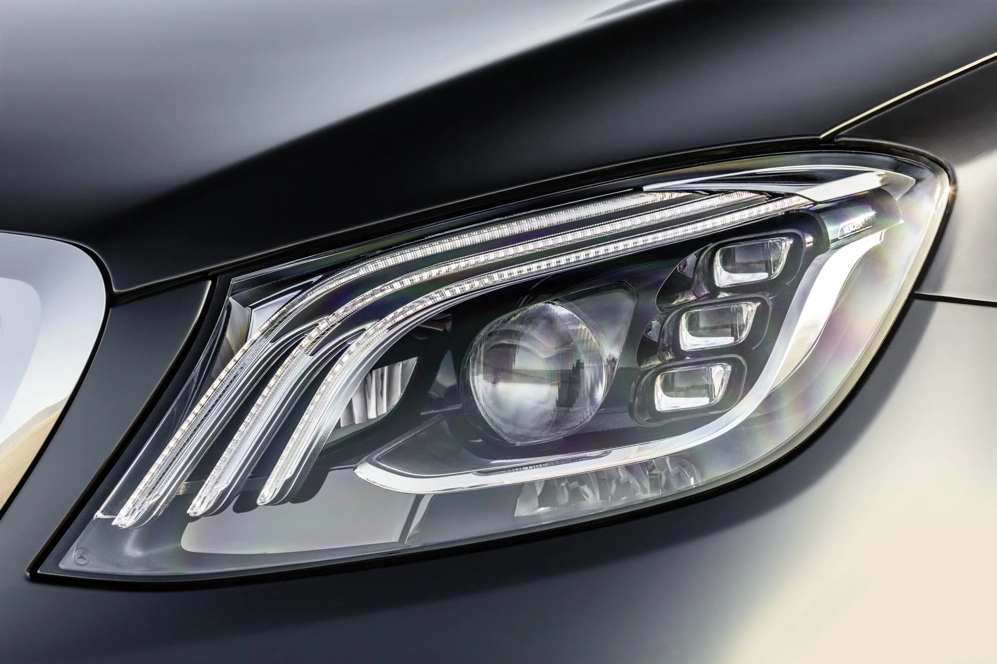 Mercedes S350 Image 2