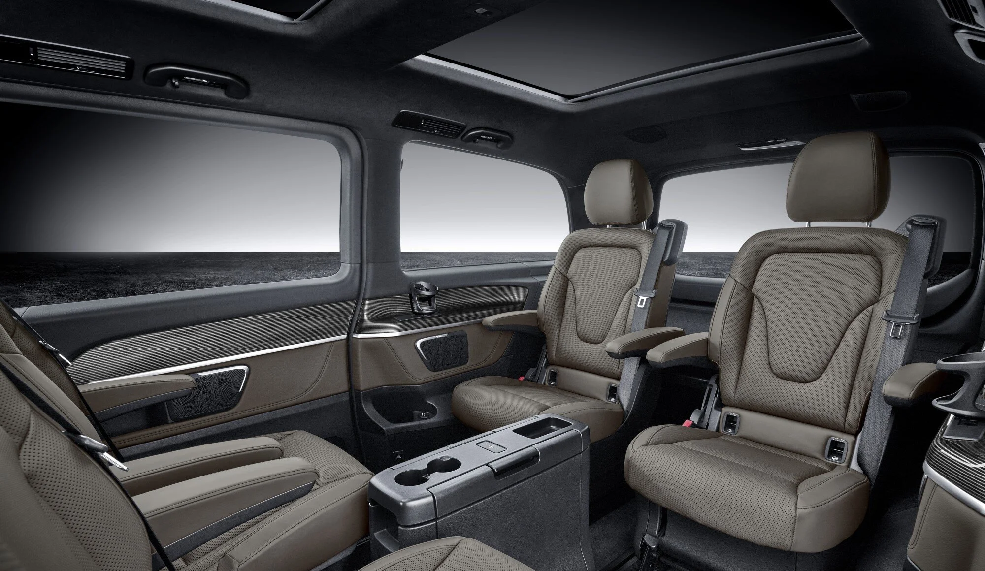 Mercedes V-Class Image 4