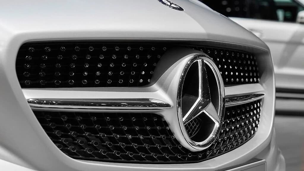 Mercedes front grill
