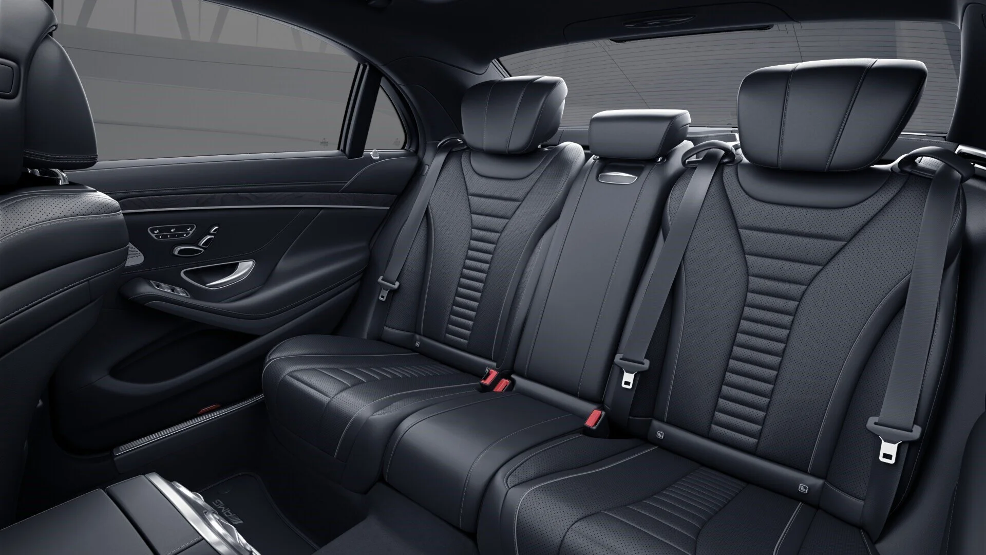 Mercedes S560e Interior back seat
